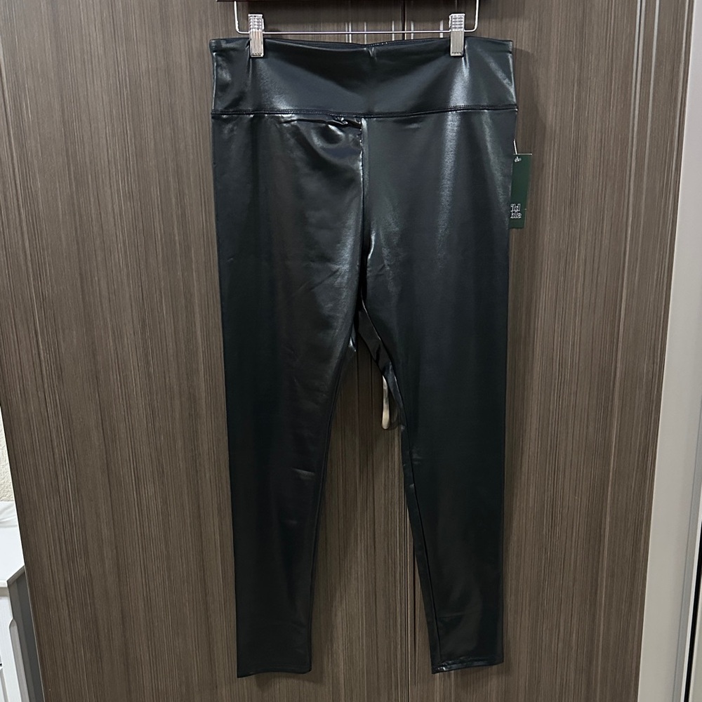 Wild Fable Black High-Waisted Leggings